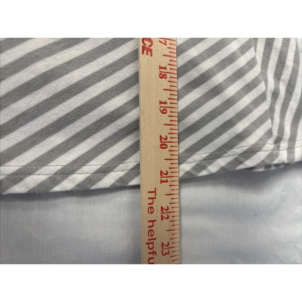 Mix And Co A Line Skirt Women Sz M Gray/White Stripe Pull On Knee Length Casual